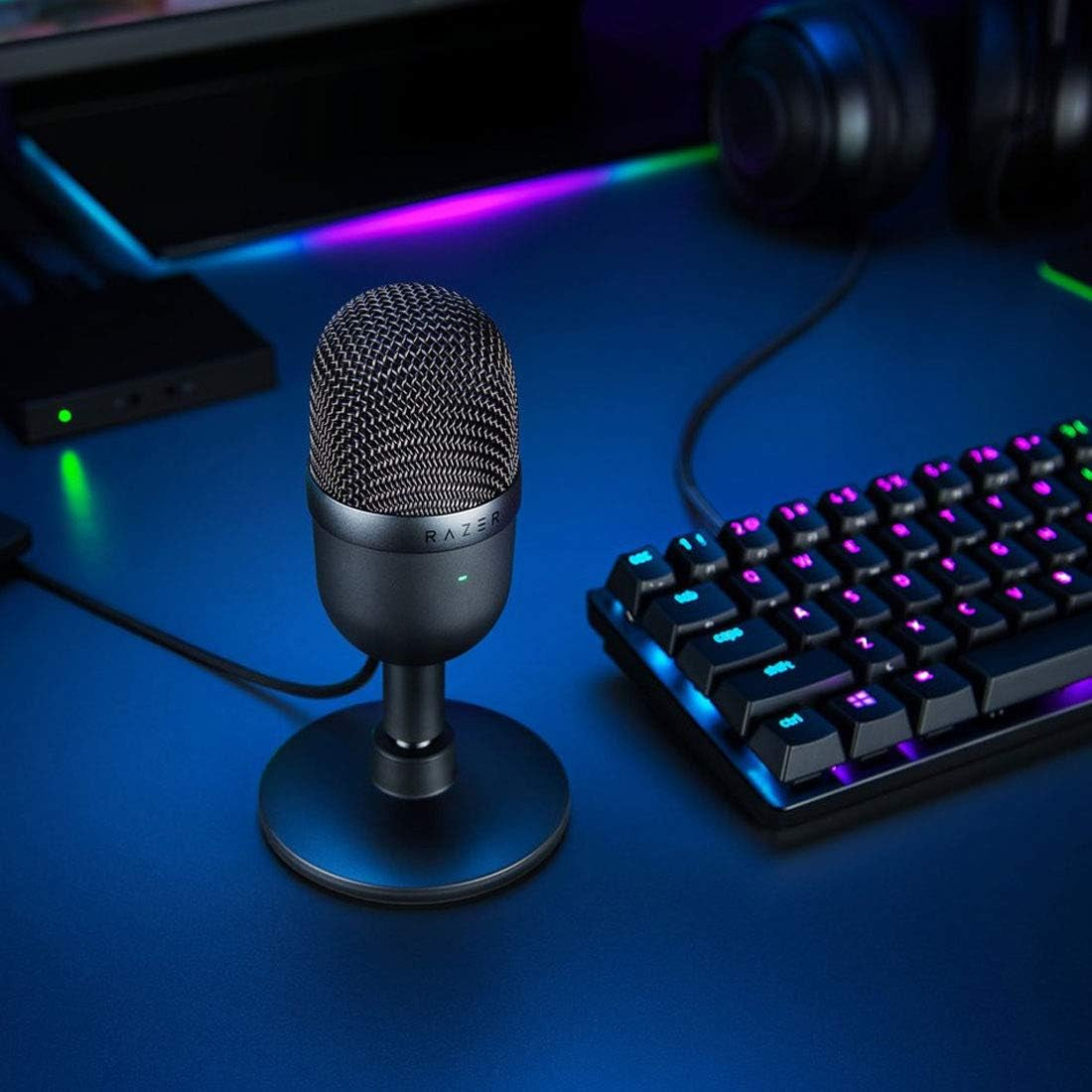 Seiren Mini USB Condenser Microphone for Professional Streaming and Gaming on PC - High-Quality Recording with Supercardioid Pickup Pattern - Adjustable Stand and Shock Resistance - Classic Black